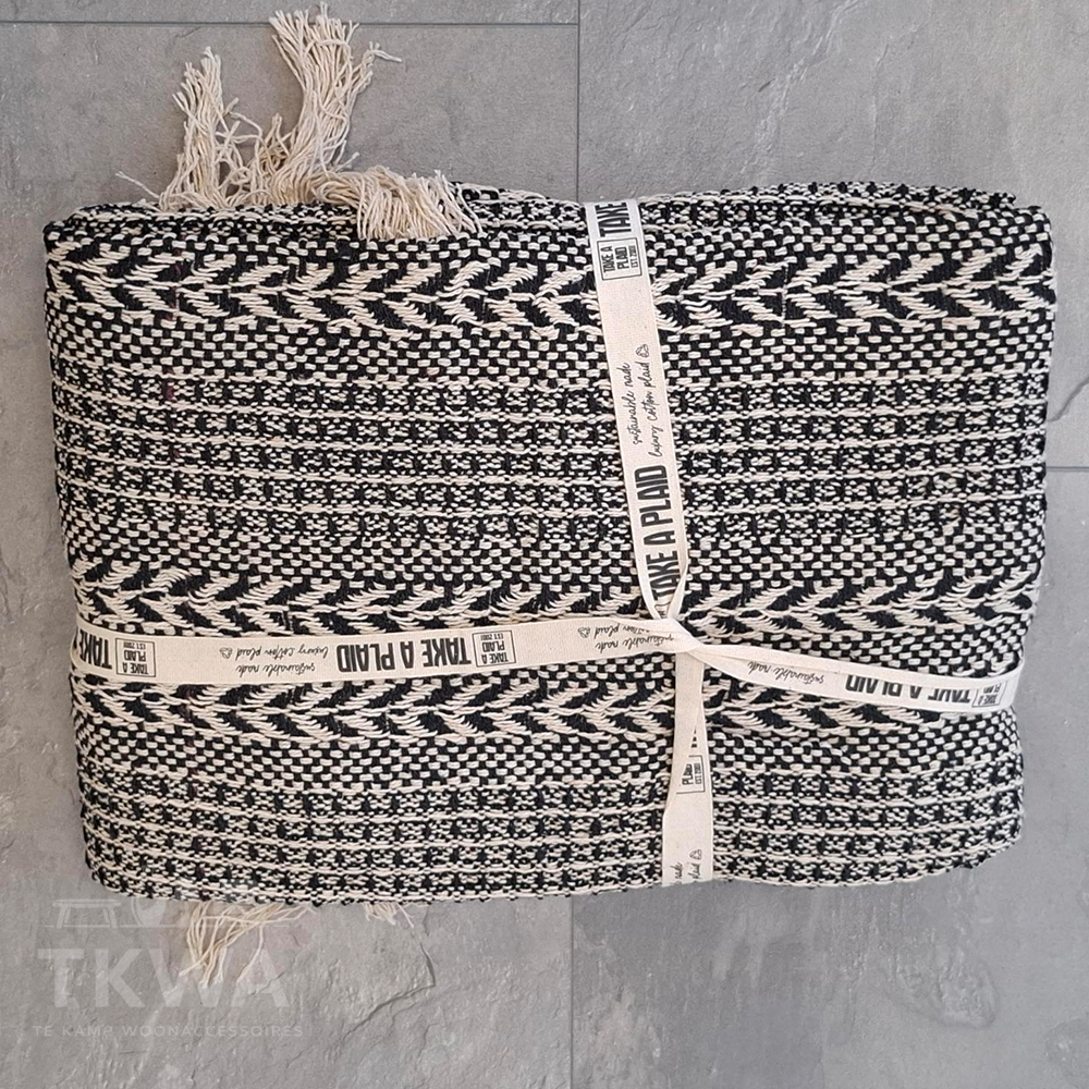 Take a Plaid zwart. 125x150cm